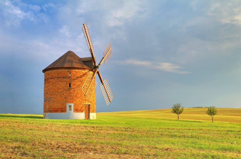 Chvalkovice windmill