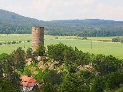 Celodenní výlet na hrad Žebrák a Točník