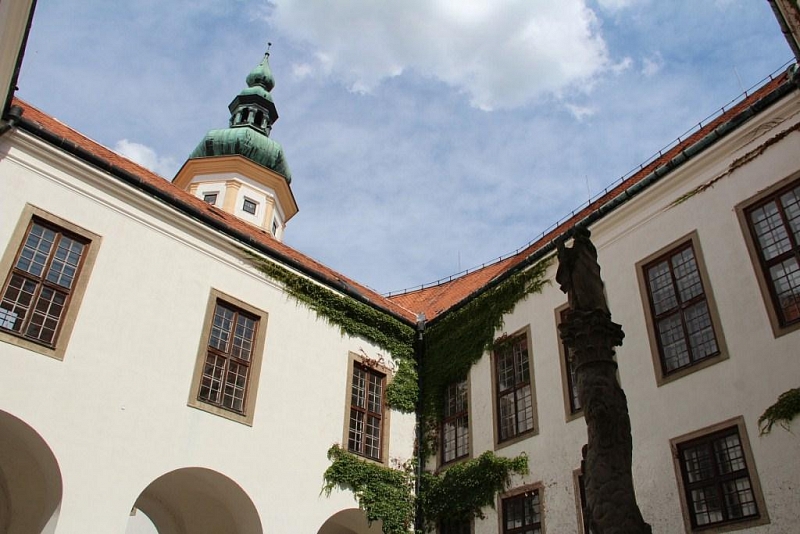 Mikulov (zámek)