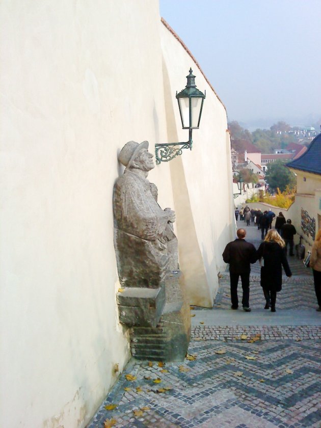 Romantická procházka z Pražského Hradu na Kampu