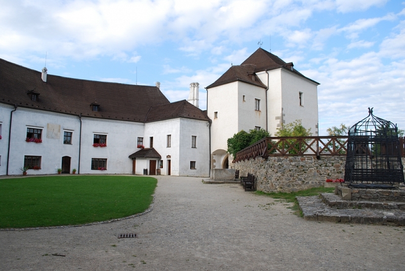 Nové Hrady Castle