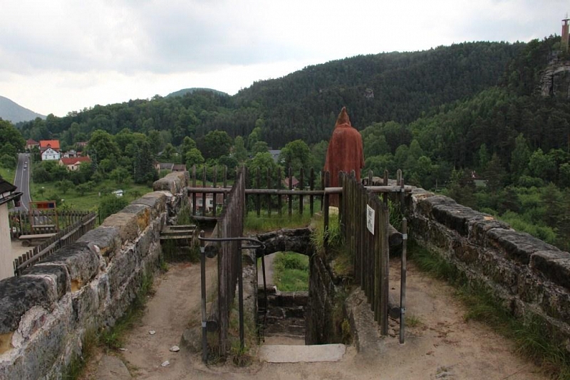 Sloup (zřícenina)