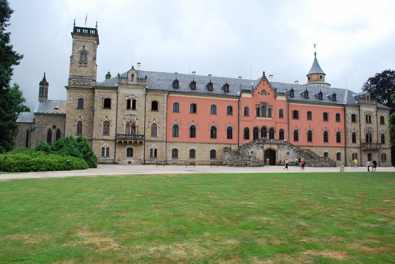 Schloss Sychrov