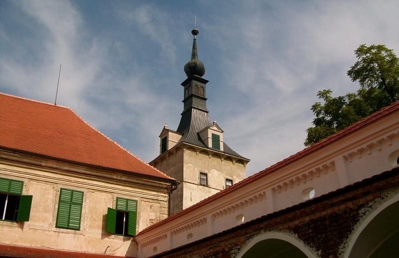Schloss Uherčice