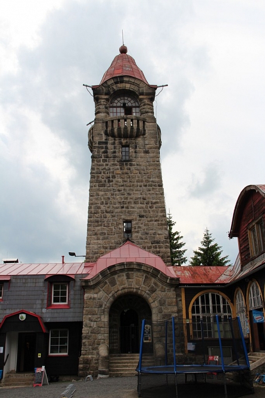 Aussichtsturm auf Černá Studnice