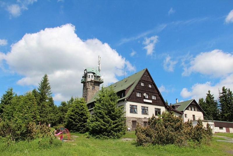 Lookout tower on Královka
