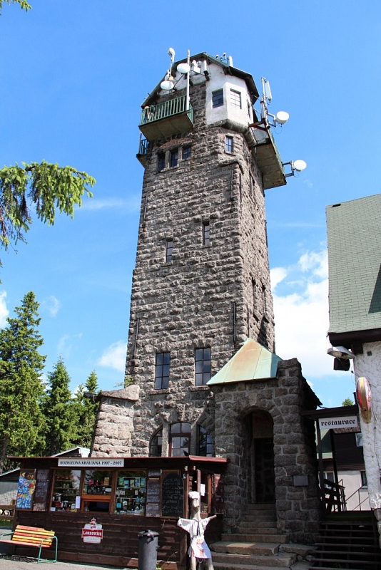 Lookout tower on Královka