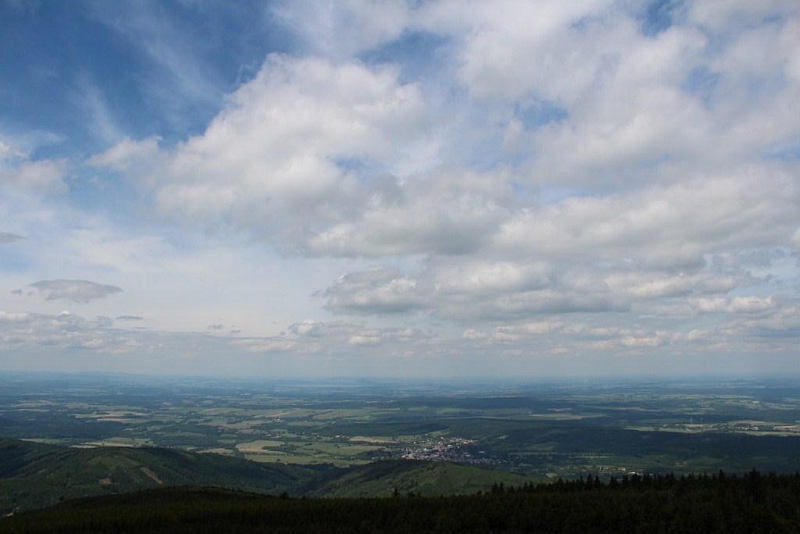 Aussichtsturm auf Smrk in den Jizera-Bergen