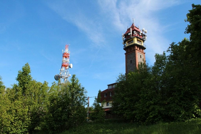 Aussichtsturm in Tábor bei Lomnice nad Popelkou
