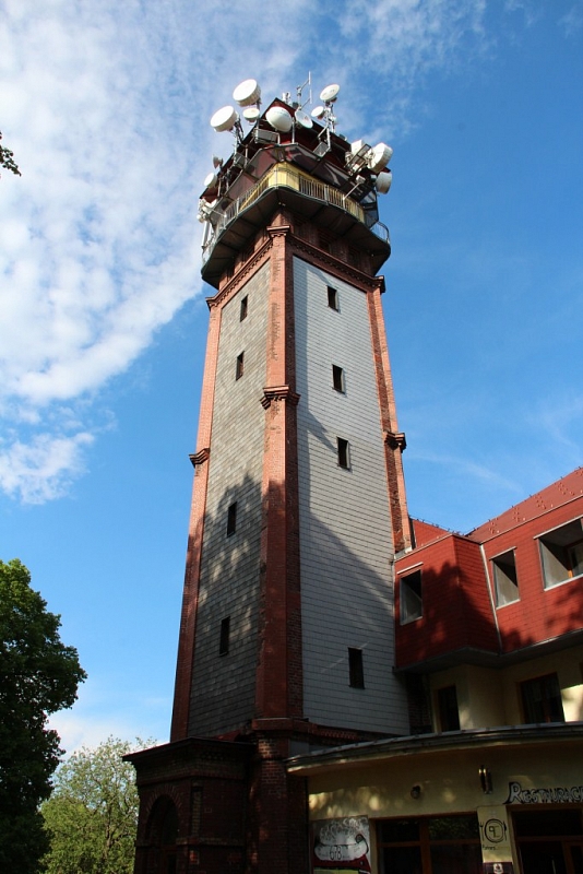 Aussichtsturm in Tábor bei Lomnice nad Popelkou