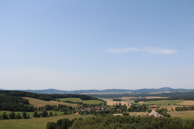 Aussichtsturm Březinka bei Bernartice