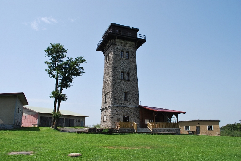 Aussichtsturm in Čerchov bei Domažlice