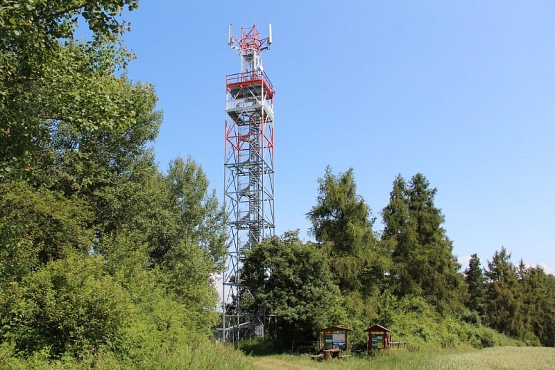 Lookout tower on Kožich near Řenče
