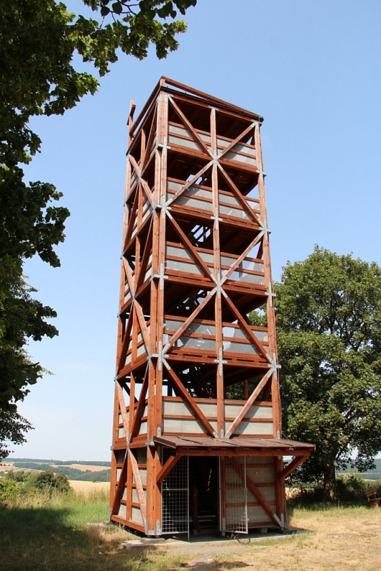 Aussichtsturm auf Šibeniční vrch bei Horšovské Týn