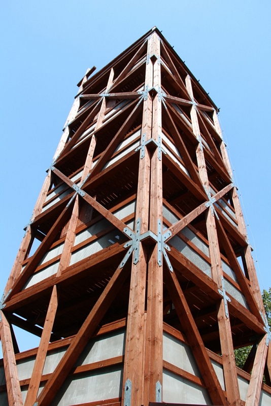 Aussichtsturm auf Šibeniční vrch bei Horšovské Týn