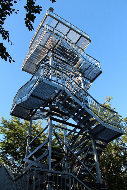 Lookout tower on Skřivánčí vrch near Málkov