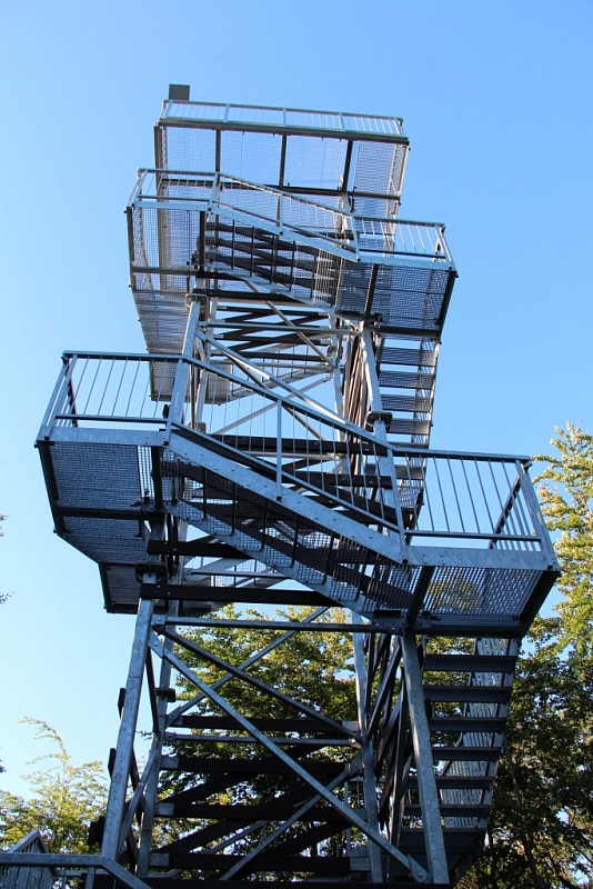 Lookout tower on Skřivánčí vrch near Málkov