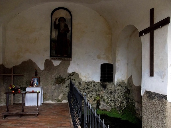 Svatý Jan pod Skalou