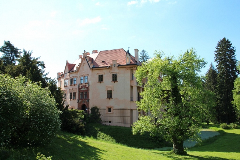 Vrchotovy Janovice (chateau)