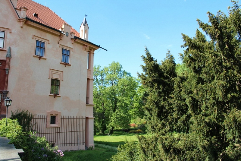 Vrchotovy Janovice (chateau)