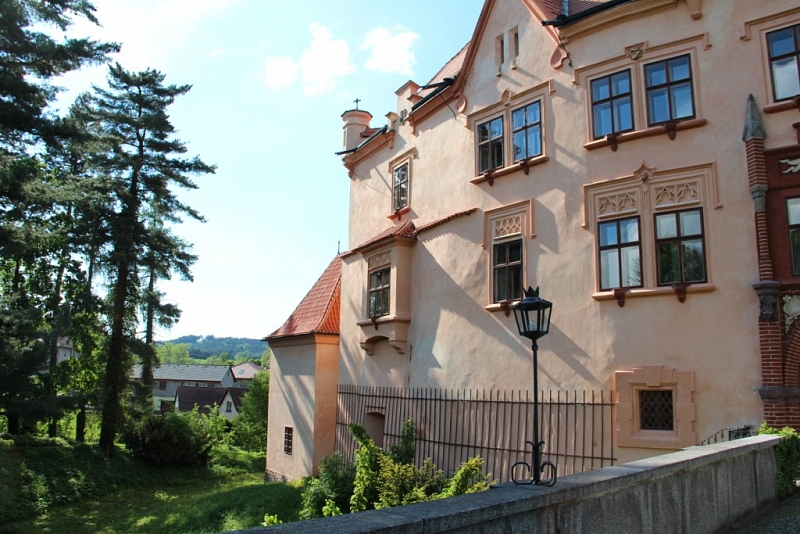 Vrchotovy Janovice (chateau)
