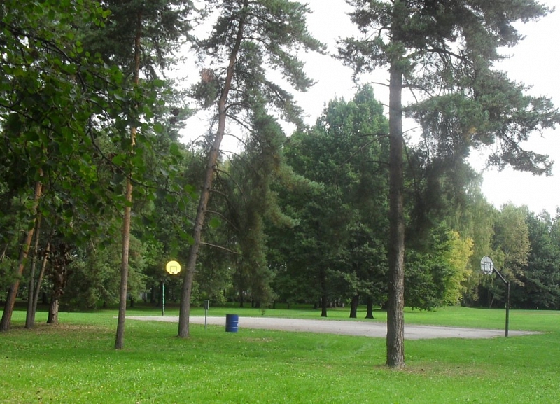 With children on a trip to Stromovka in České Budějovice