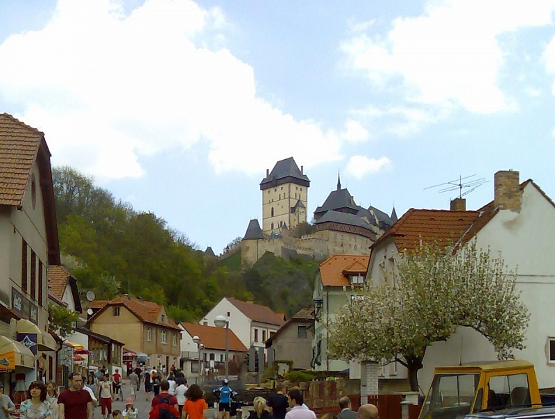 Karlštejn (hrad)