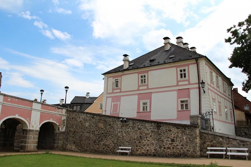 Bečov nad Teplou (zámek)