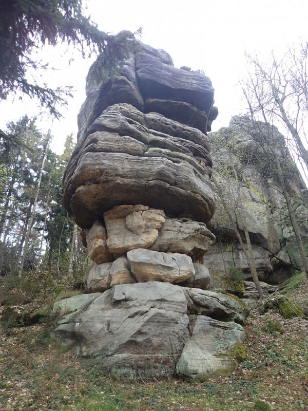 Skály (hrad a zámek)