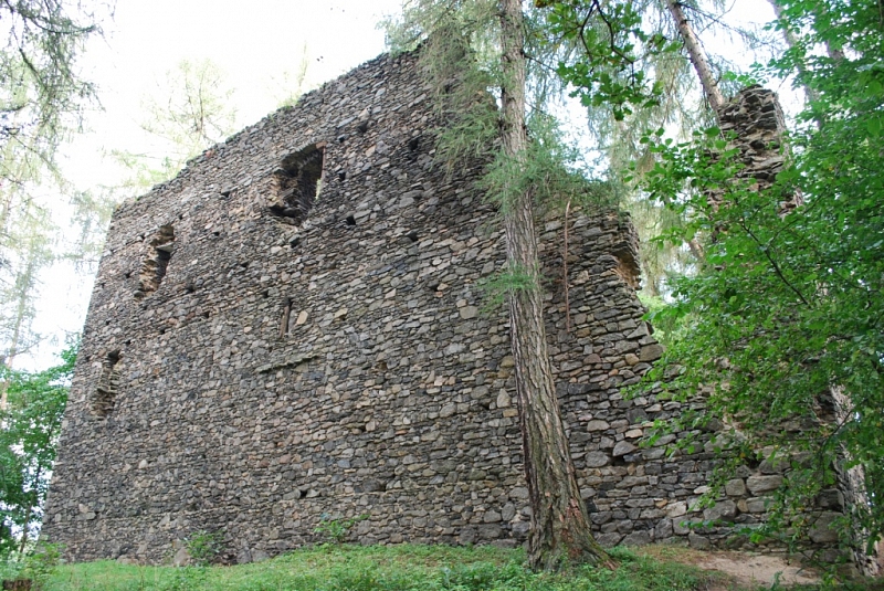 Die Ruinen der Festung Kašovice
