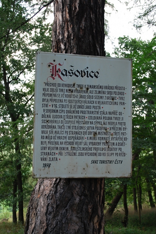 Die Ruinen der Festung Kašovice