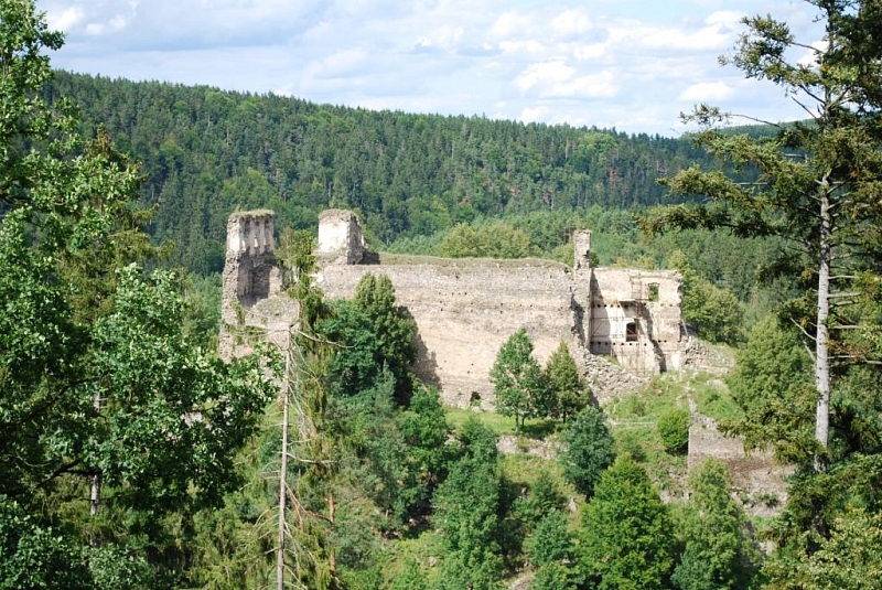 Dívčí kámen (ruin)