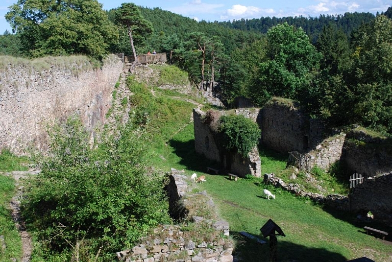 Dívčí kámen (ruin)