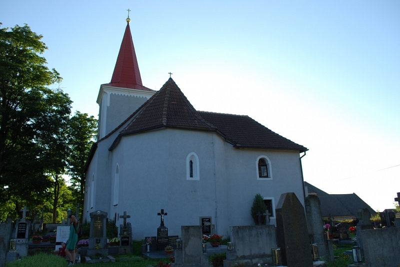 Church of St. Wenceslas in Cachrov