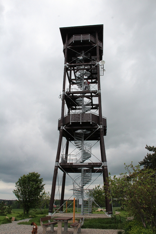 Skalka Aussichtsturm in der Nähe von Vyžlovka