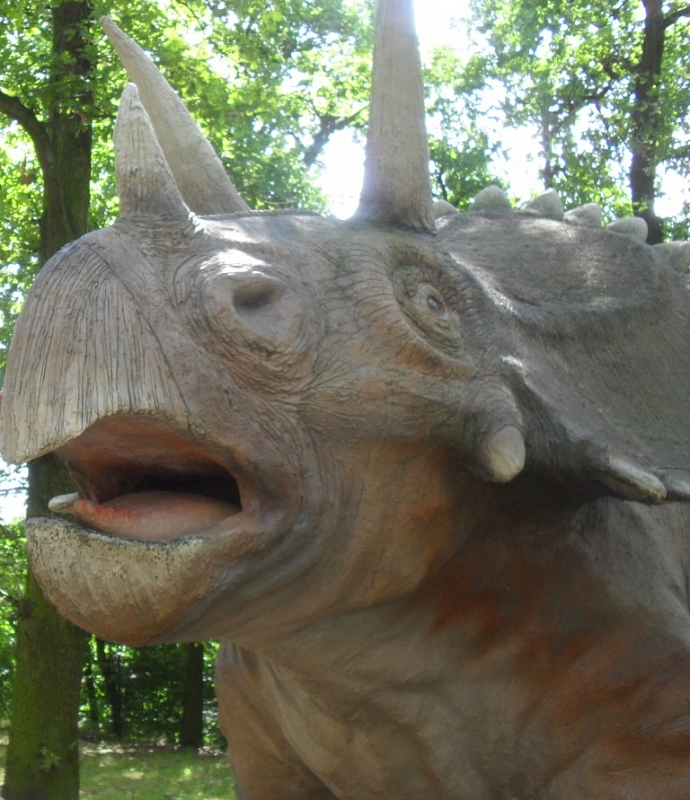 Dinopark Plzeň - eine Reise für Dinosaurier