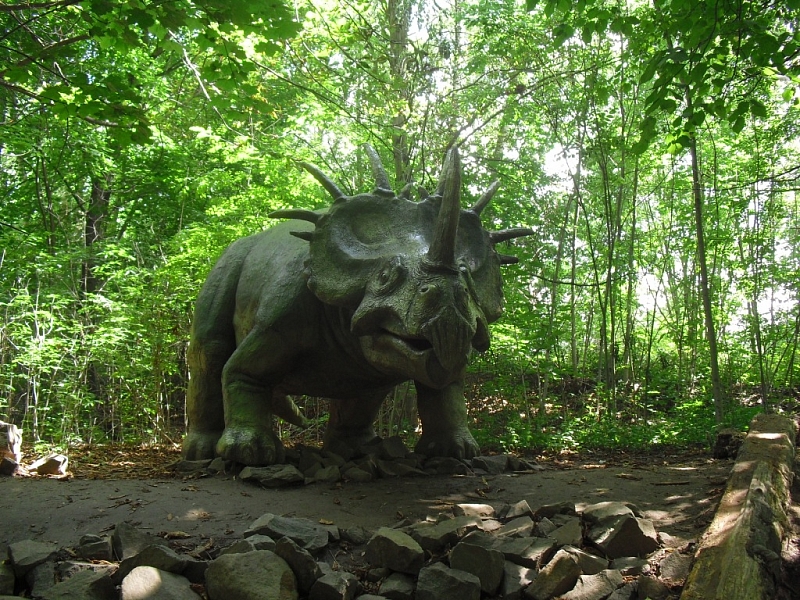 Dinopark Vyškov - v lese s dinosaury