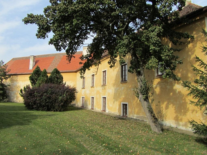 Church and monastery Panenský Týnec