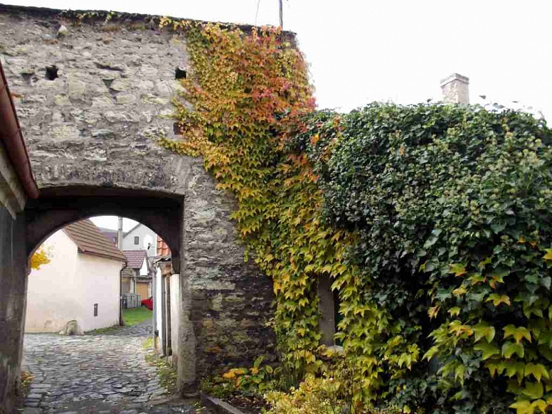 Buštěhrad - eine kleine Stadt im Schatten von Kladno