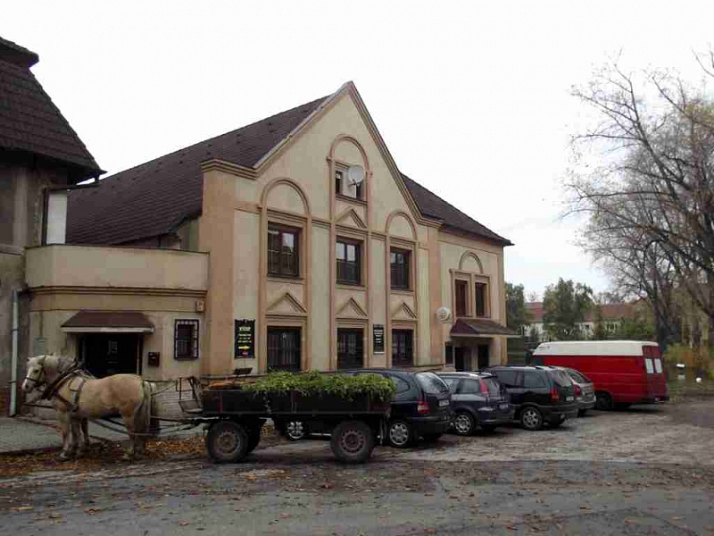 Buštěhrad - eine kleine Stadt im Schatten von Kladno
