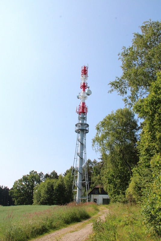 Velký Kamýk lookout tower near Písek