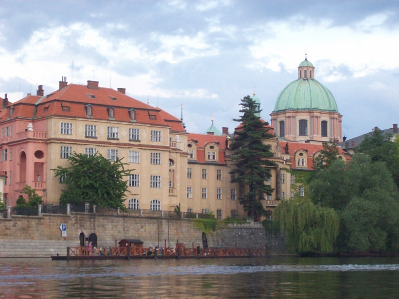 Kostel sv. Františka z Assisi Praha