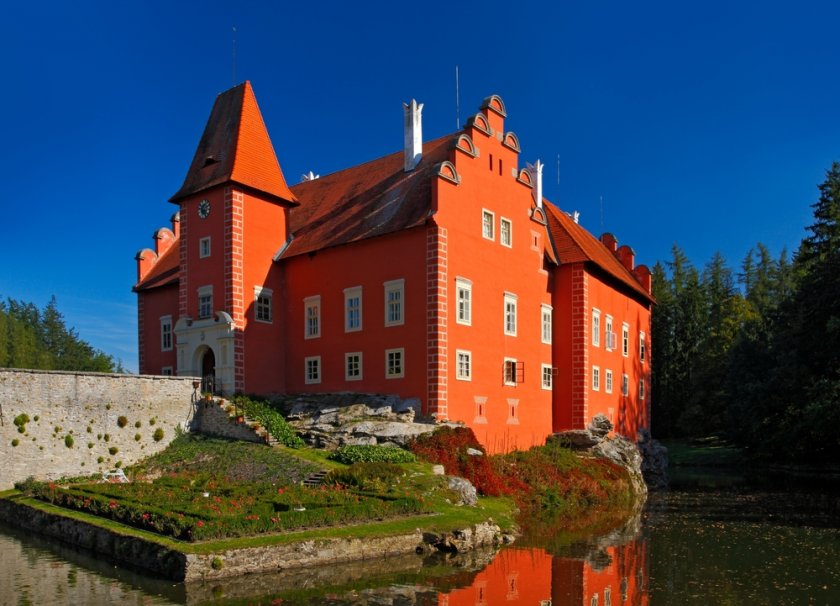 Schloss Červená Lhota
