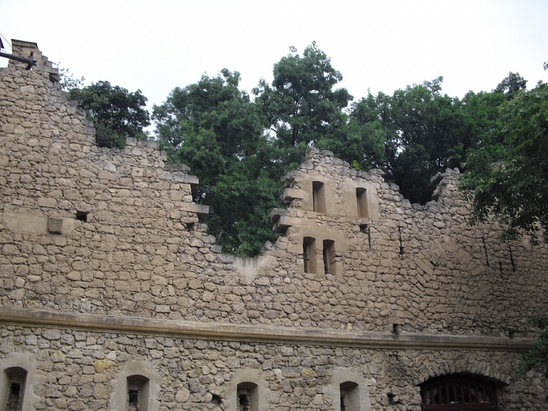 Janův Hrad (artificial ruin)