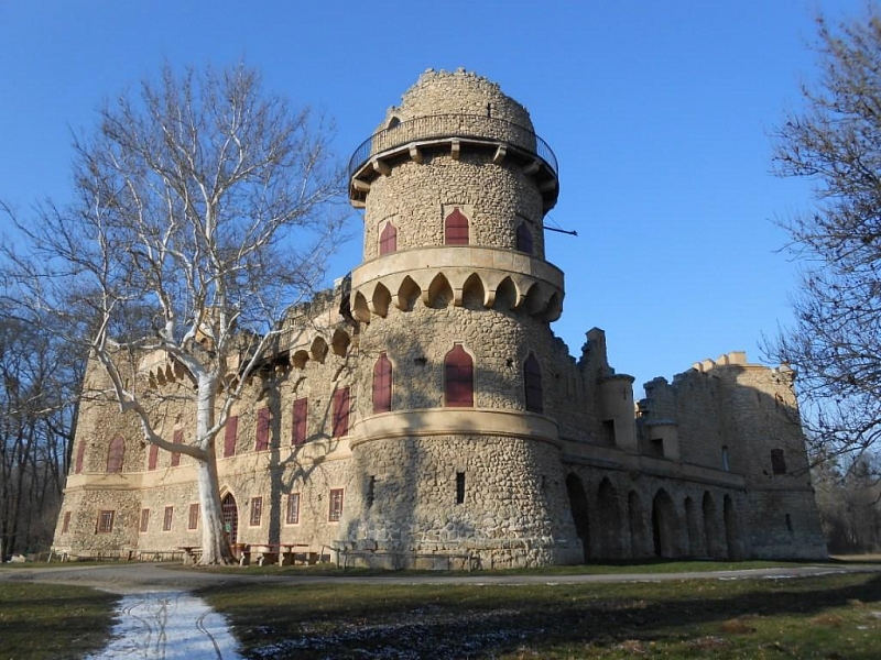 Janův Hrad (umělá zřícenina)