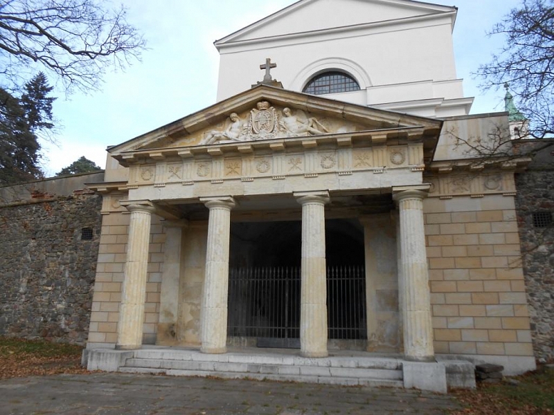 Church of the Nativity of the Virgin Mary and monastery - Vranov u Brna