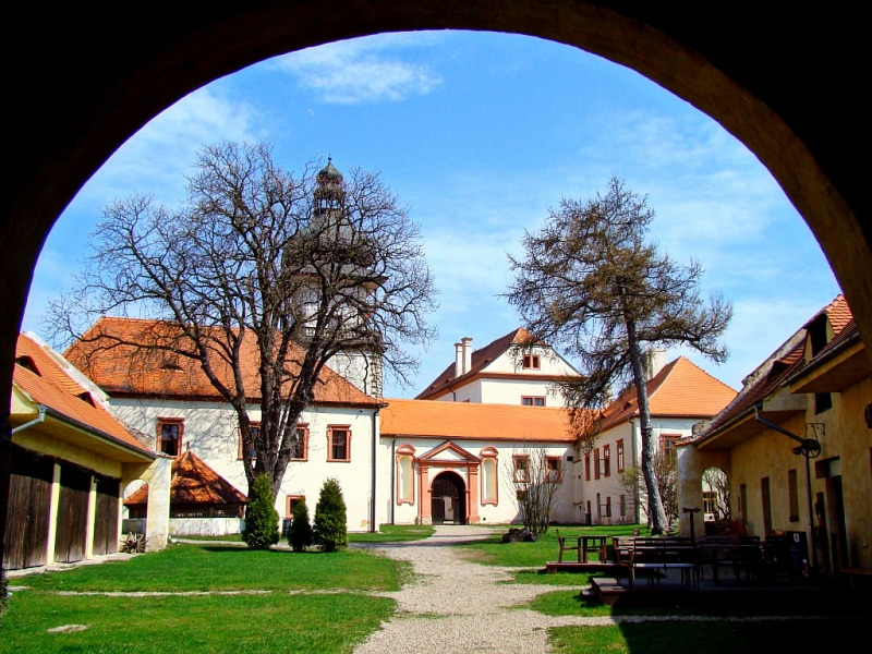 Nový Hrad chateau