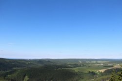 Plešivec Aussichtsturm in der Nähe von Abertam