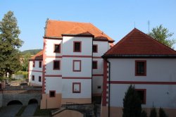Lnáře (zámek)