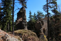 Louzek (zřícenina)